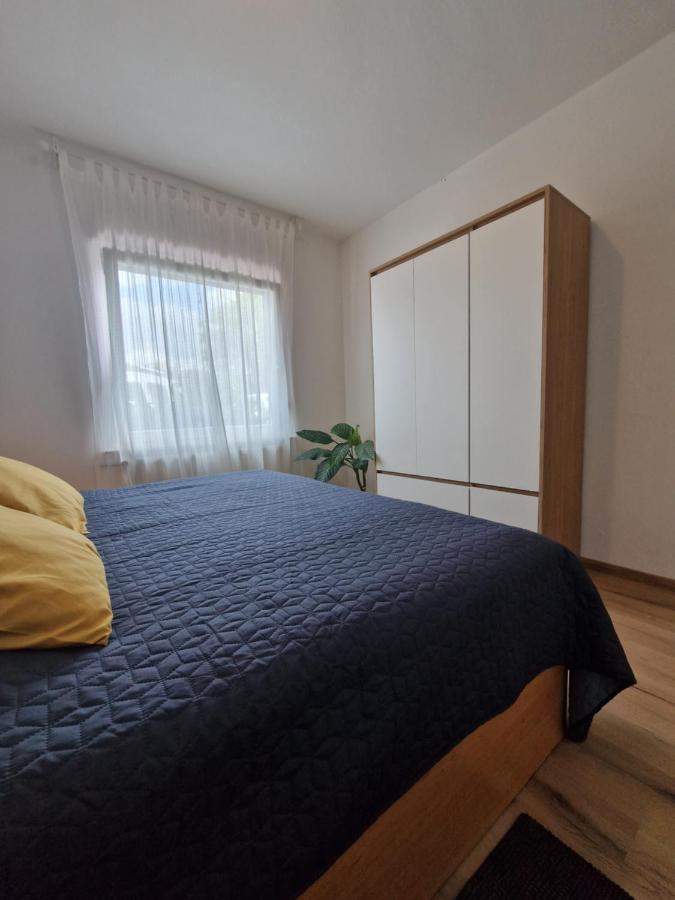 Medeni Apartma * Pivka